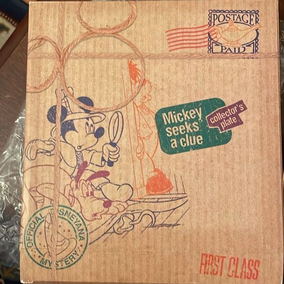 Disney Mickey Seeks a Clue Collectors Plate Official Disneyana Mystery 2002 NiB - Picture 8 of 8